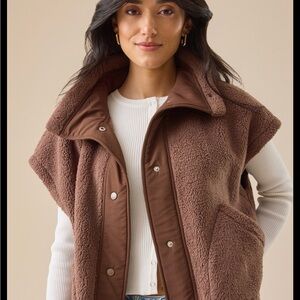 Altard State Nina Oversized Brown Sherpa Vest ( Size XXS) NEW